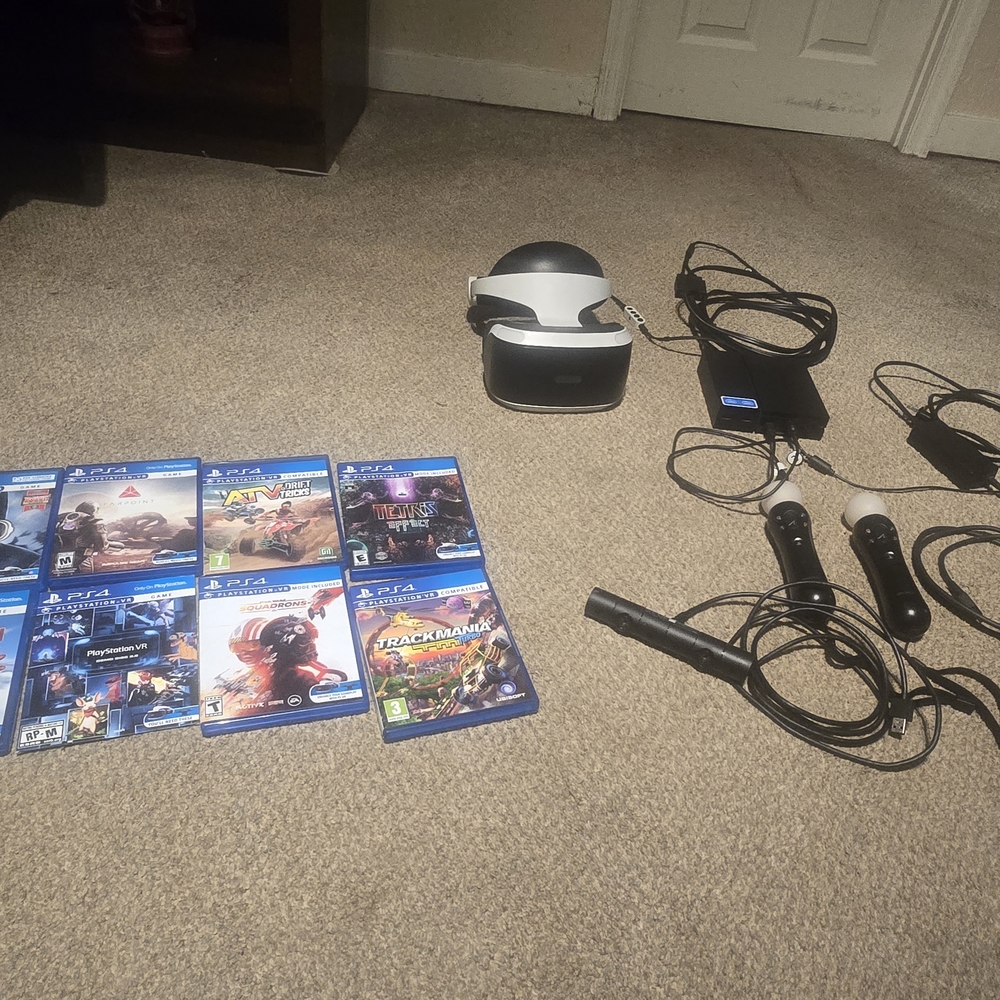 Sony PlayStation VR Set with Games - Black and Blue